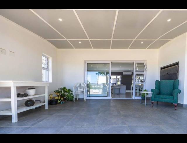 3 BEDROOM HOUSE FOR SALE IN OATLANDS NORTH